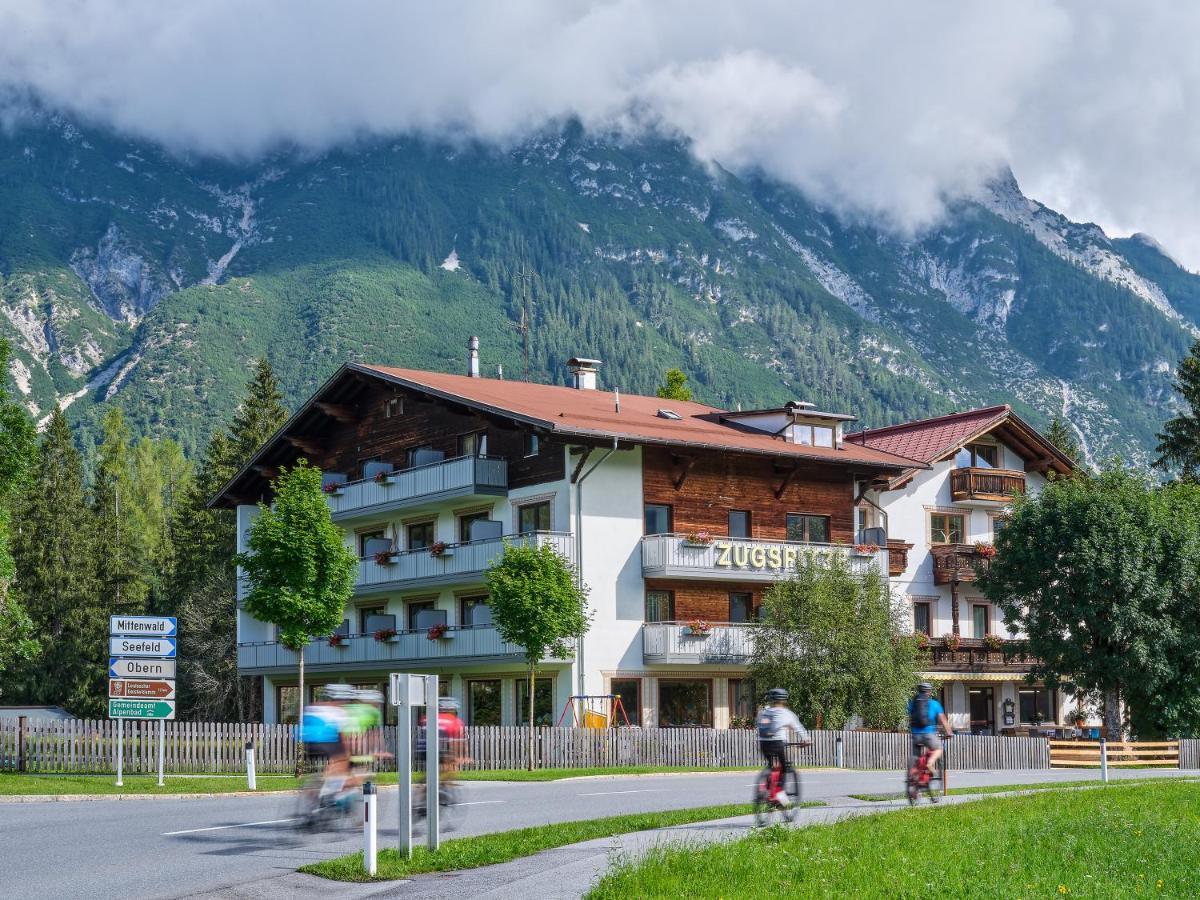 Design Apartments & Zimmer - Zugspitze Leutasch Exterior photo